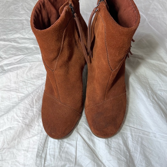 TOMS Lunata Suede Fringe Cognac Brown Bootie Womens Size 9 Boho Cowgirl Chic - Picture 4 of 15